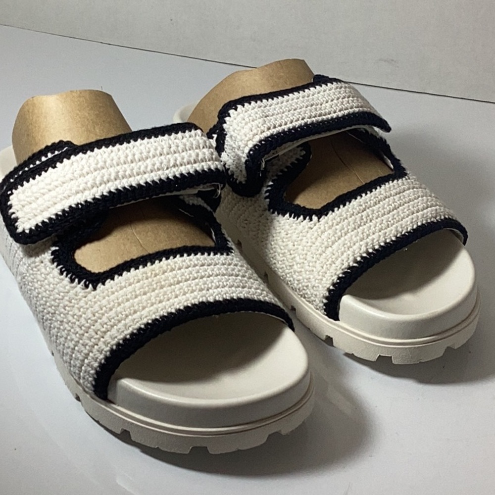Marc Fisher LTD.
Women's Brinleys Sandals - Picture 7 of 13